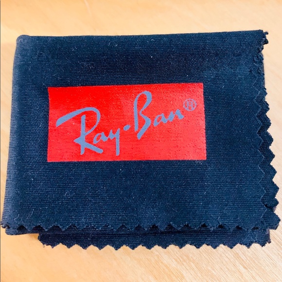 Black Ray-Ban Case - Picture 3 of 11